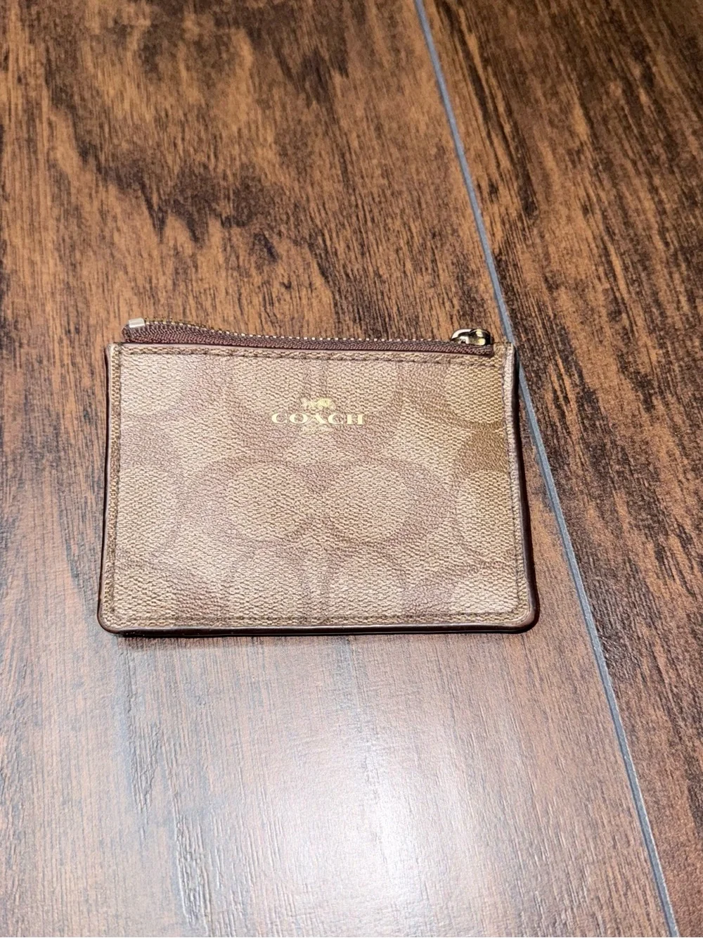 Coach compact card